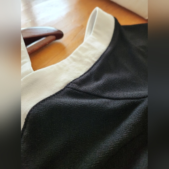 Black top with drop sleeves - Picture 4 of 4